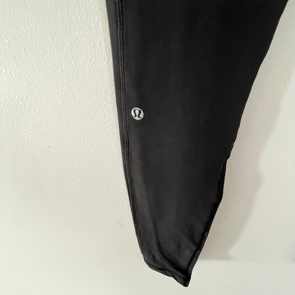 Lululemon Leggings with deep Pockets - Picture 3 of 5